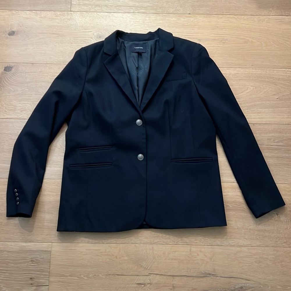 Women’s single breasted Navy Blazer